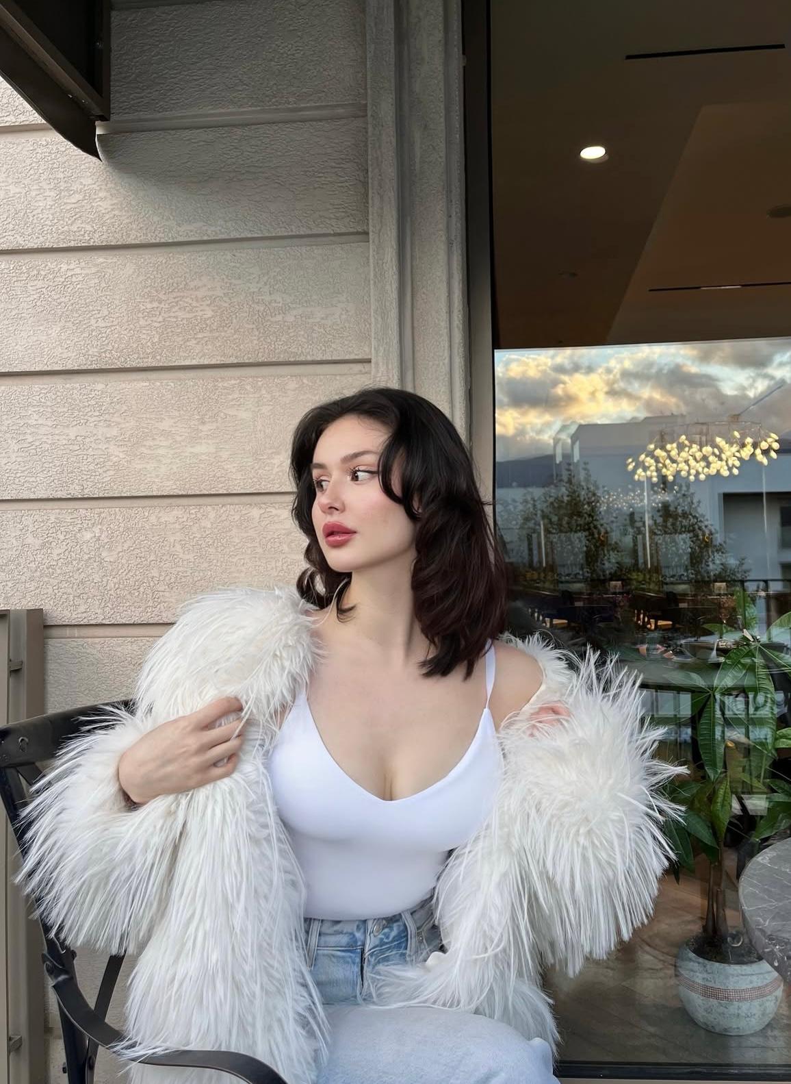 Gökçe Sadık Kadın Bayan Escort Feriha