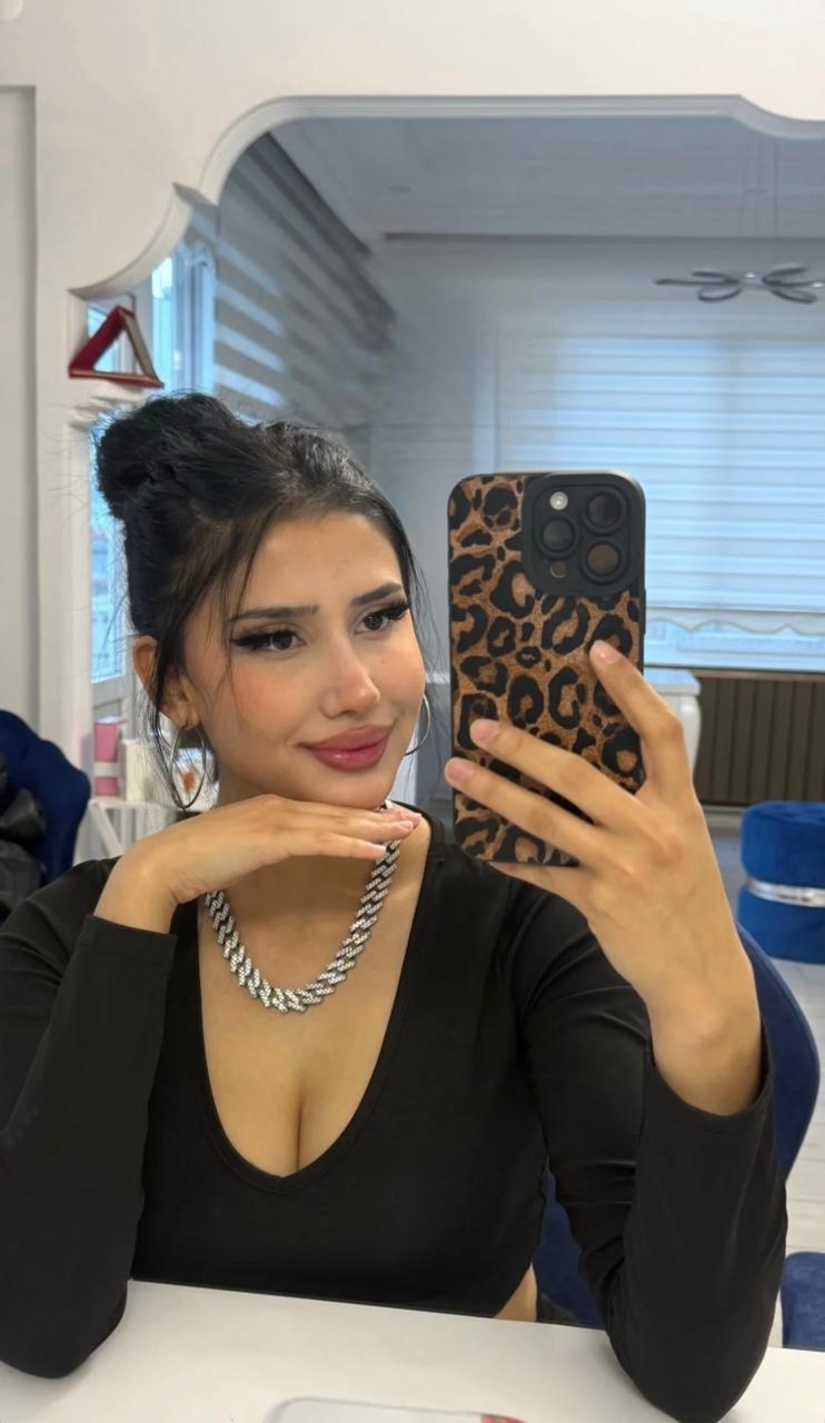 Kızılcık Duygusal Kadın Escort Deren